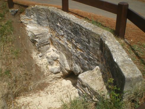One of the bridges that dates from convict times. This one between Slaughter Bay and Emily Bay.